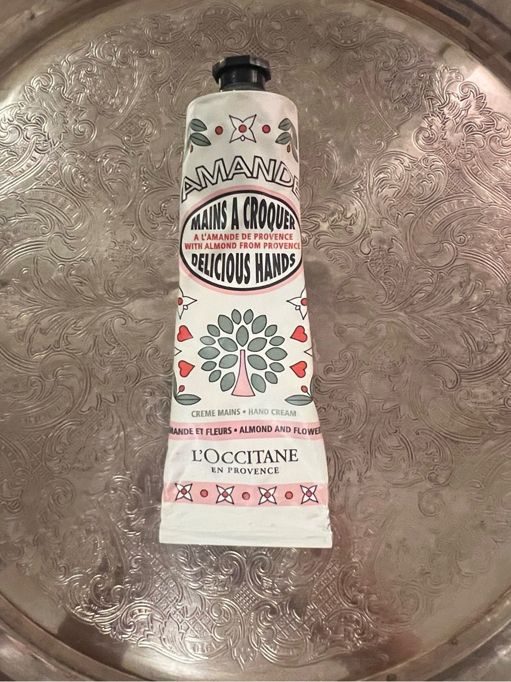 L'OCCITANE Almond & Flowers Hand Cream Tube — White with Pink and Green Accents